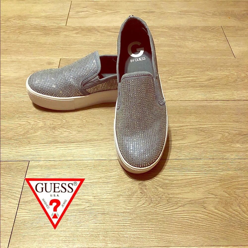 🌼 Guess slip on sparkle shoes size 8🌼